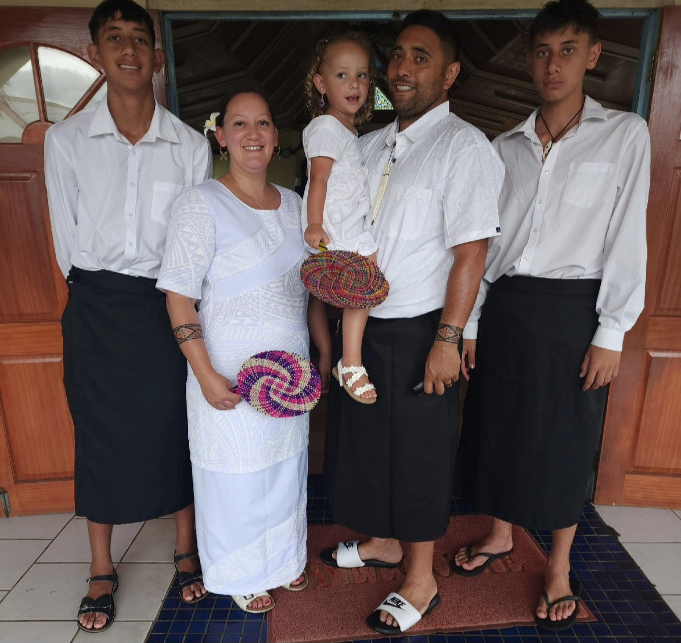 The whānau — A Sunday at home in Pāpātoetoe.